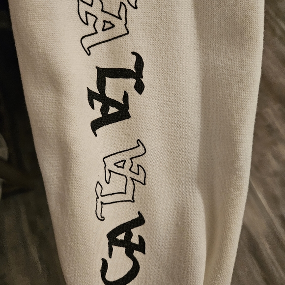 LA Sweatshirt - Picture 4 of 8